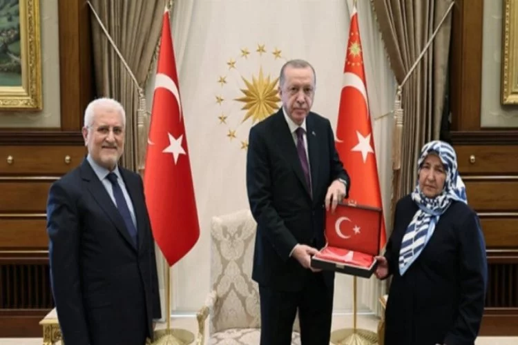 Erdoğan, şehit Savcı Kiraz'ın anne ve babasını kabul etti