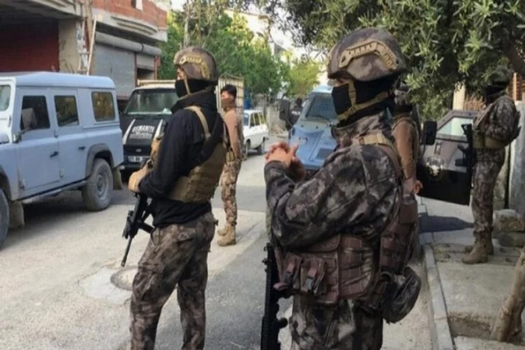 Adana'da terör operasyonu: 10 gözaltı