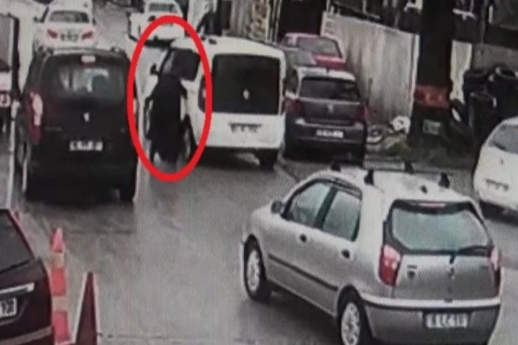 Bursa'da aracını çaldıkları kadını metrelerce sürükleyen şüpheliler yakalandı