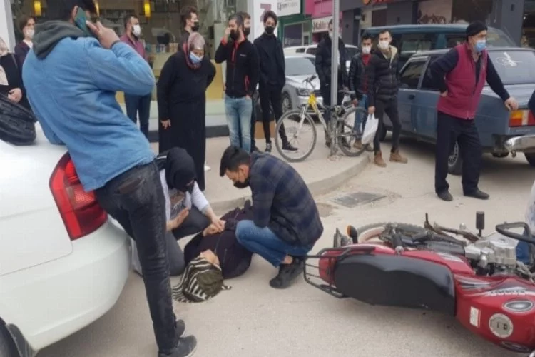 Bursa İnegöl'de otomobille motosiklet çarpıştı: 1 yaralı