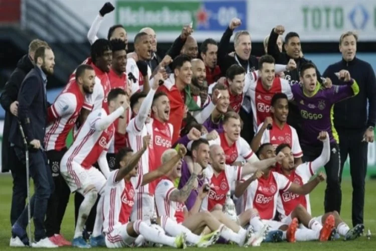 Ajax son dakika golüyle kazandı!