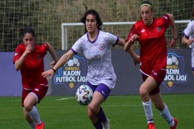 Turkcell Kadın Futbol Ligi'nde ilk hafta maçları devam etti