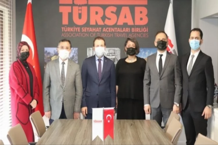 AK Parti Bursa Milletvekili Kılıç turizmcileri dinledi