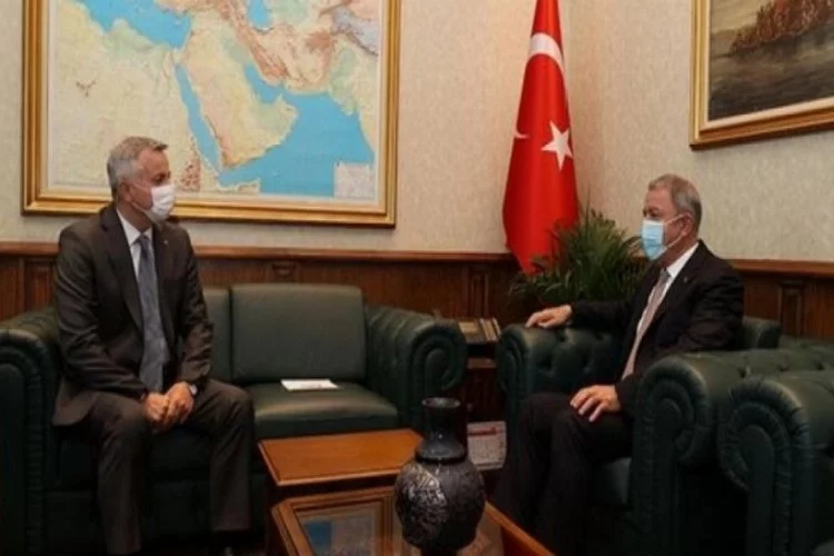 Bakan Akar, Moldova Büyükelçisi ile görüştü
