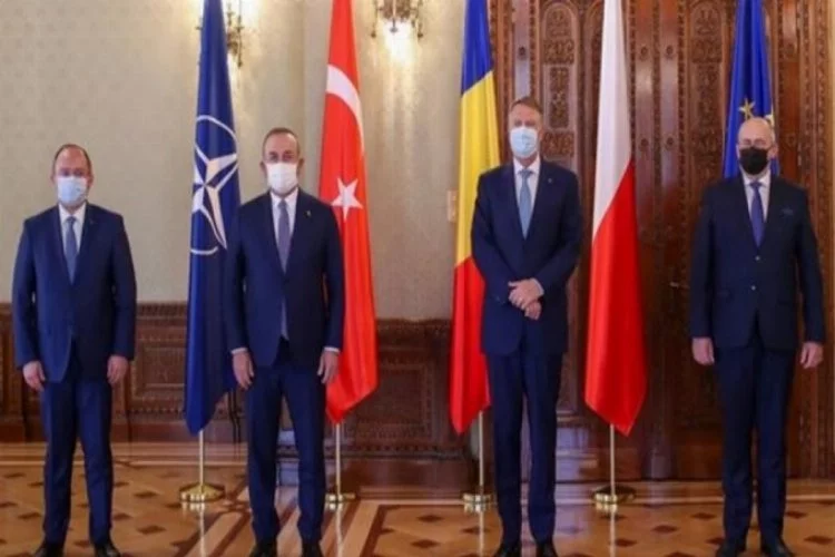 Bakan Çavuşoğlu, Romanya Cumhurbaşkanı tarafından kabul edildi