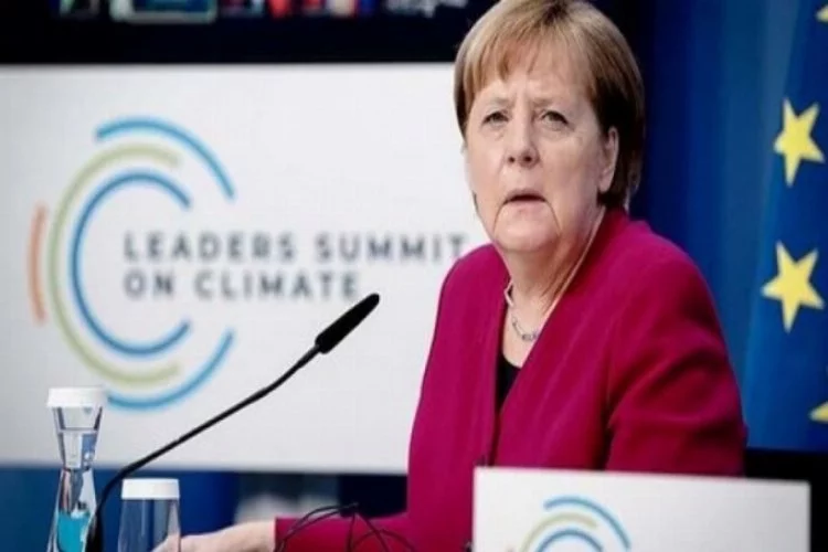 Merkel, ABD'nin İklim Zirvesi'ne dönmesinden memnun