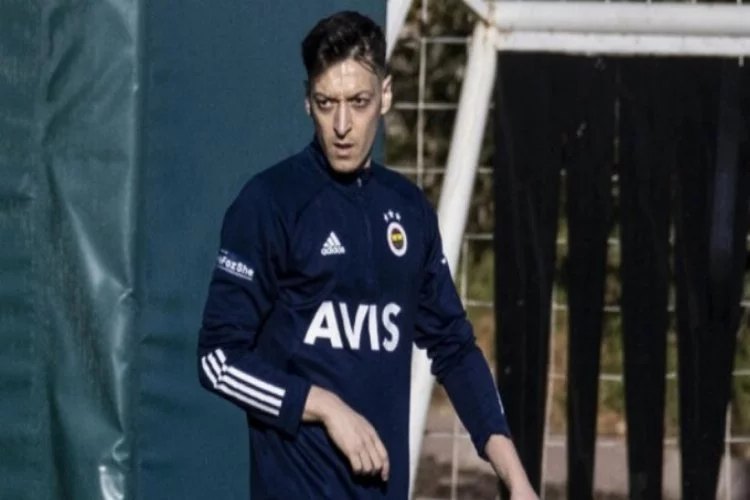 Fenerbahçe'de Mesut Özil dönüyor!