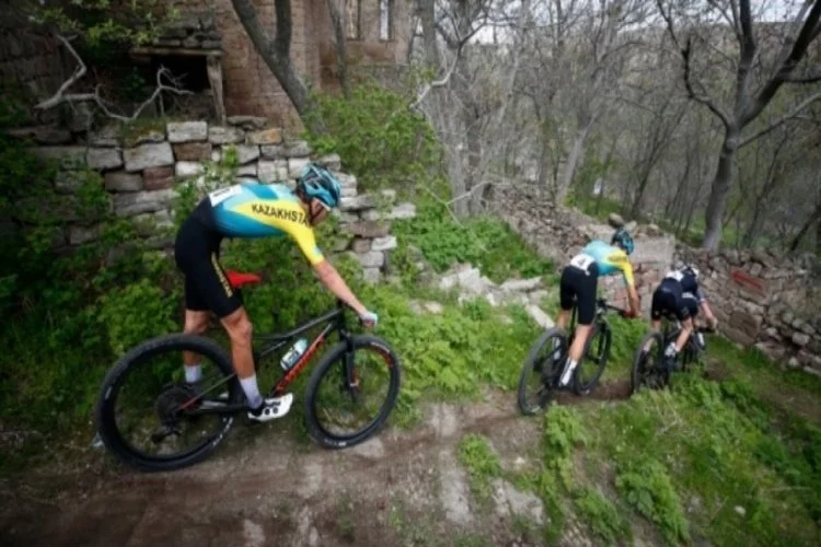 Erciyes'te Dağ Bisikleti Yarışları heyecanı