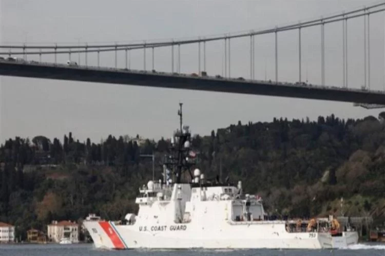 Boğaz'dan geçen ABD gemisi Karadeniz'e açıldı