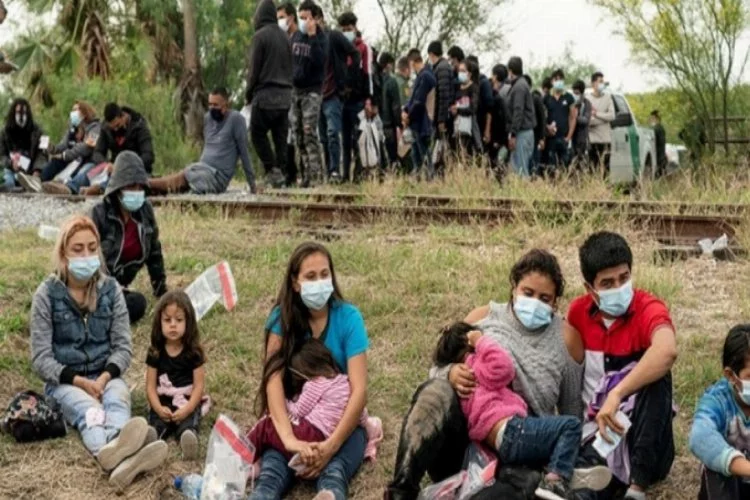 2 bin göçmen Meksika'da kayboldu!