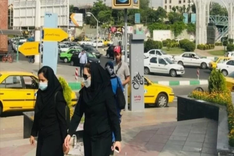 İran'da kısıtlamalar uzatıldı
