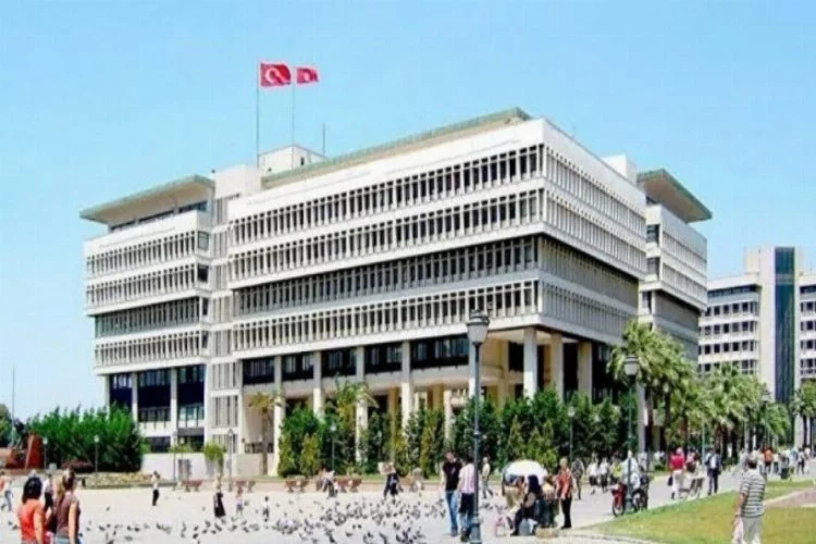 İzmir Büyükşehir'de binlerce işçiyi kapsayan toplu iş sözleşmesi imzalandı