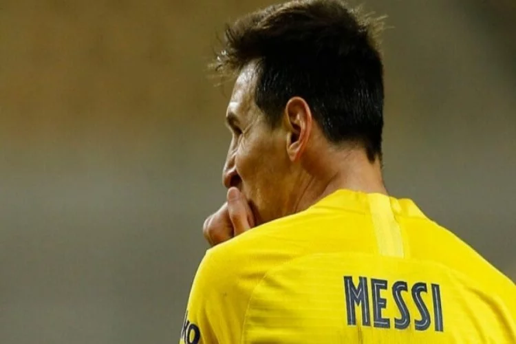 Lionel Messi, 12 yıllık sözleşmeyi kabul etti
