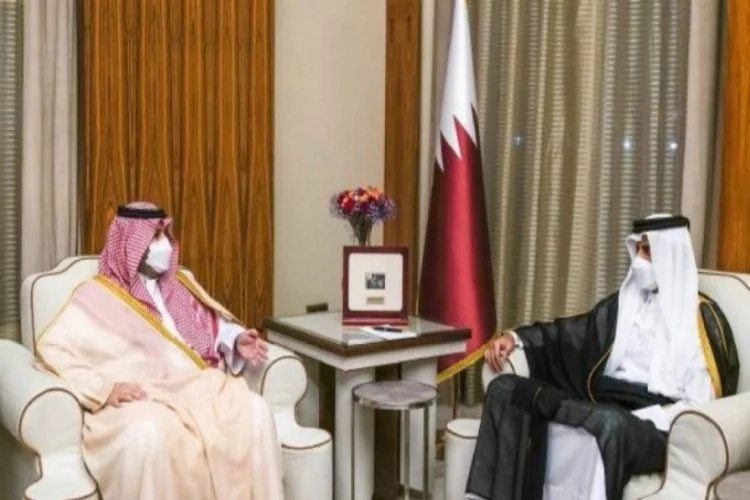 Katar Emiri Temim ile Suudi Arabistan Devlet Bakanı görüştü