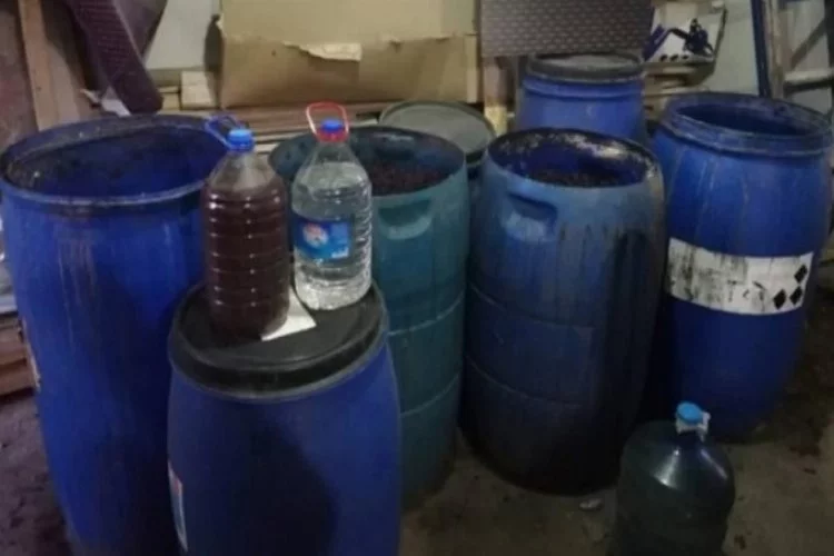 Adana'da 330 litre sahte içki ele geçirildi