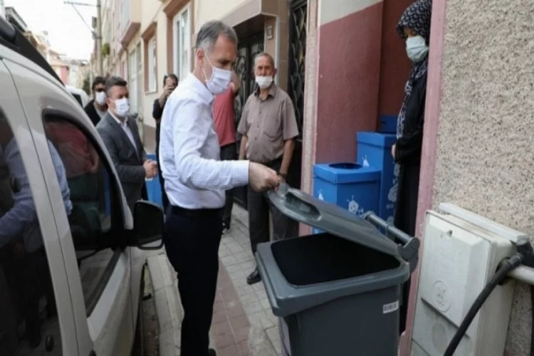 Bursa İnegöl'de 10 mahalleye bireysel konteyner dağıtımı tamamlandı