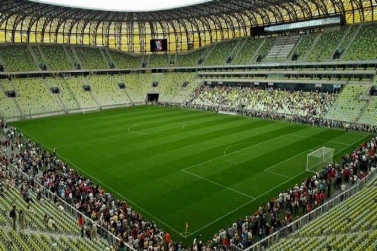 UEFA'dan Avrupa Ligi için karar! 9 bin 500 seyirci...