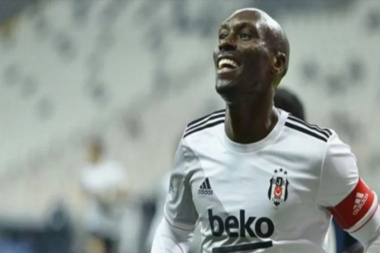 Beşiktaş, 20'li yaşlar akımına esprili bir paylaşımla dahil oldu