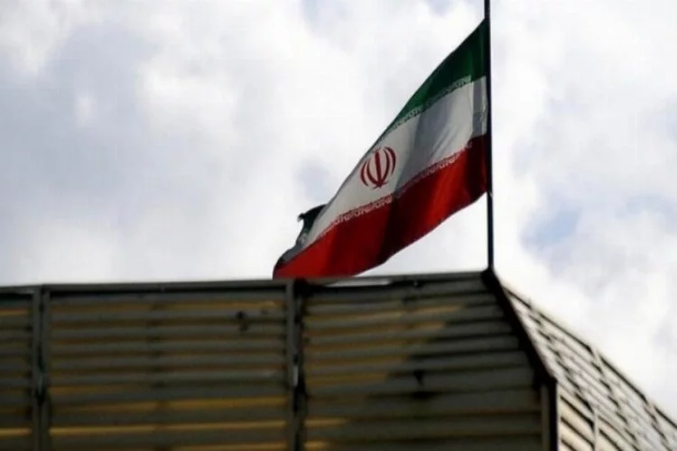 İran'da Cumhurbaşkanı adaylığı için gerekli şartlar değiştirildi