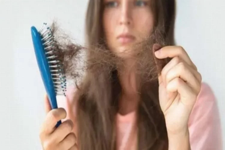Koronavirüs geçirenlerde 4-6 ay ciddi saç dökülmesi oluyor