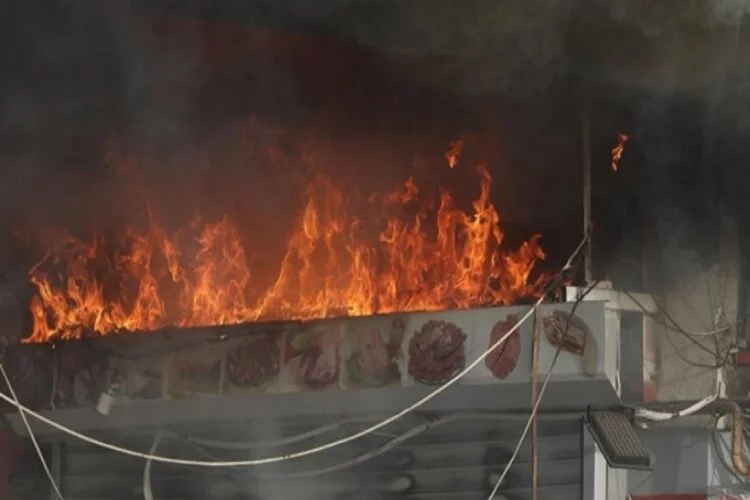 Kayseri'de iş yerinde yangın paniği!