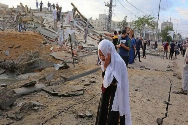 Gazze Şeridi'ne düzenledinen saldırılarda şehit sayısı 72'ye yükseldi