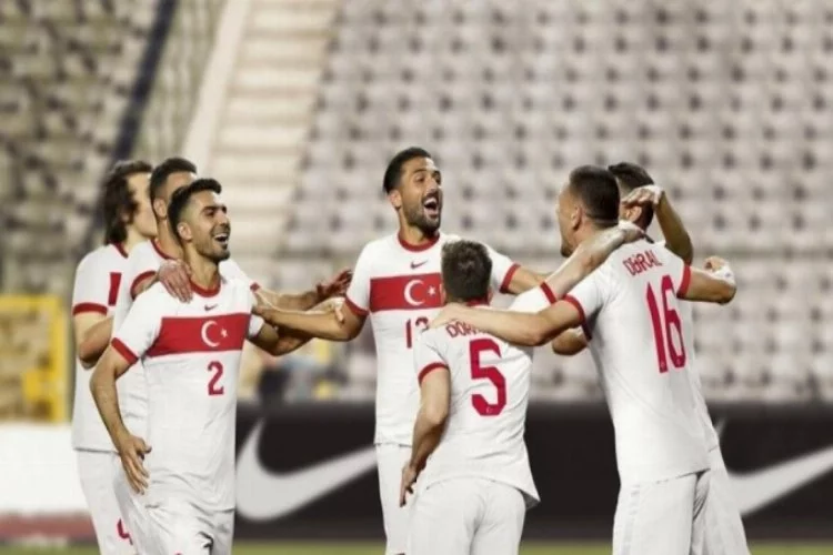 A Milli Futbol Takımı, Antalya'da toplanmaya başlıyor