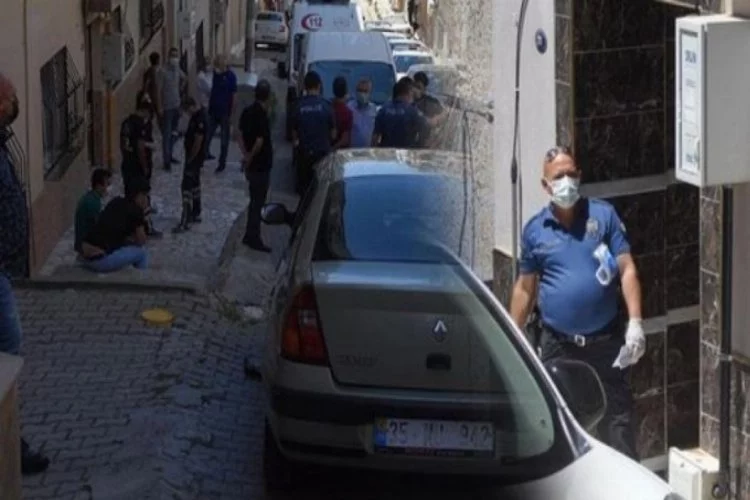 İzmir'de dehşet! Kızını boğarak öldürdüğünü söyleyen anne teslim oldu