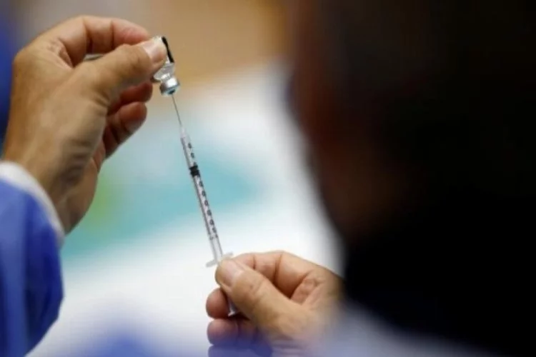 İspanya: AstraZeneca aşısı için ikinci doz Pfizer güvenli