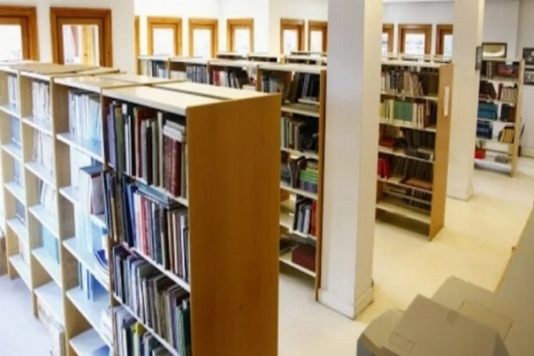 Bursa'da kütüphanelerde saat düzenlemesi