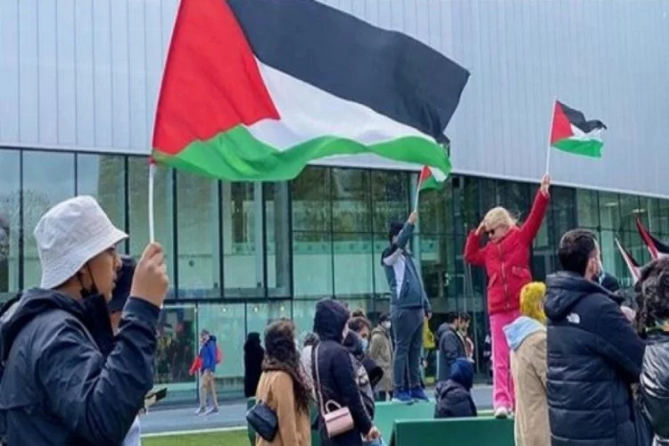 Hollanda'da İsrail'in saldırıları protesto edildi