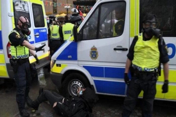 İsveç'te Filistin'e destek gösterisinde 15 kişi gözaltına alındı