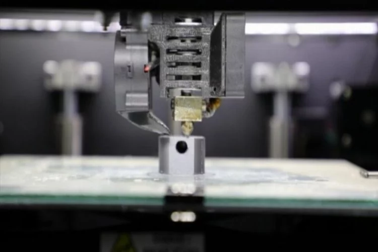 Bursa İnegöl'de engelli araçlarının parçaları 3D yazıcıyla üretiliyor