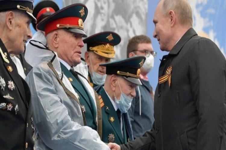 Putin: Rus ordusunu güçlendirmeye devam edeceğiz!