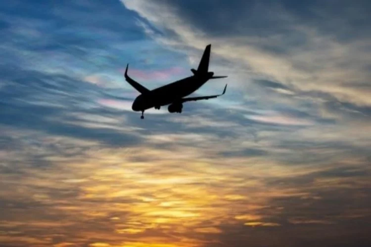 Kırgızistan, Tacikistan'dan gelen yolcu uçağını geri çevirdi