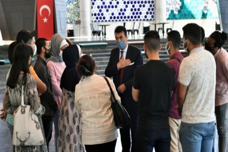 Bursa'da Başkan Dündar, Filistinli Gençleri Fetih Müzesi'nde ağırladı
