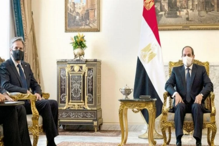 Blinken Mısır'da Sisi ile görüştü