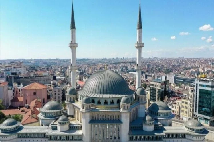 Erdoğan'dan Taksim Camisi paylaşımı