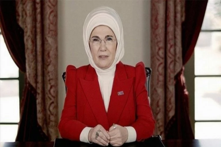 Emine Erdoğan'dan Ayşe Begüm Onbaşı'ya tebrik