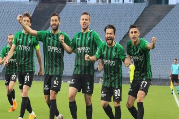 Kocaelispor, TFF 1. Lig'de! Sakaryaspor finali 4 golle kaybetti