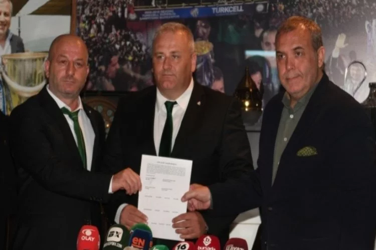 Bursaspor'da yeni başkan Hayrettin Gülgüler mazbatasını aldı!