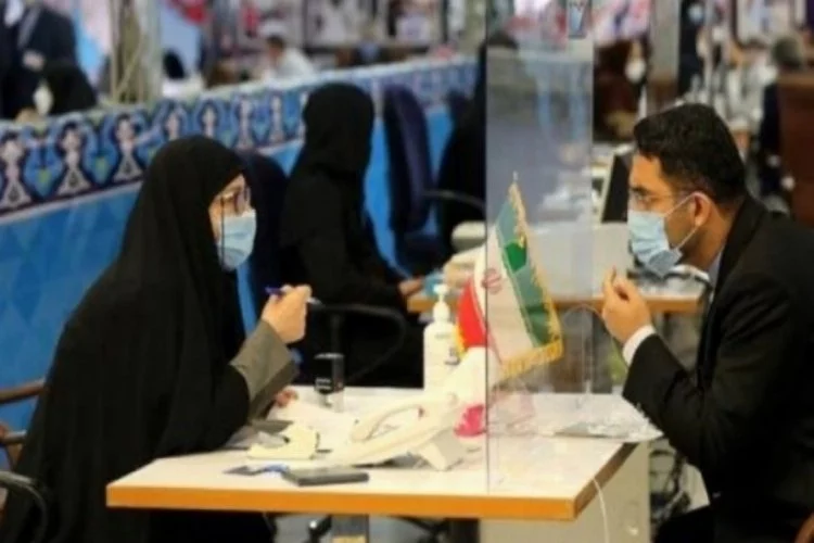 İran'da 59 milyon kişi sandığa gidecek