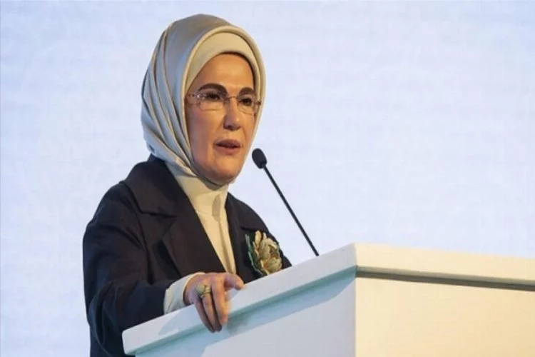 Emine Erdoğan: İslamofobik nefreti lanetliyorum