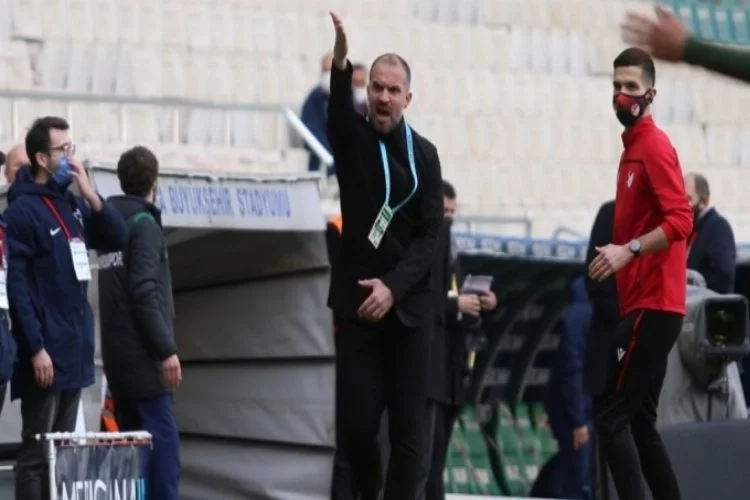 Bursaspor Teknik Direktörü Mustafa Er, bu sezon bir ilk yaşayabilir