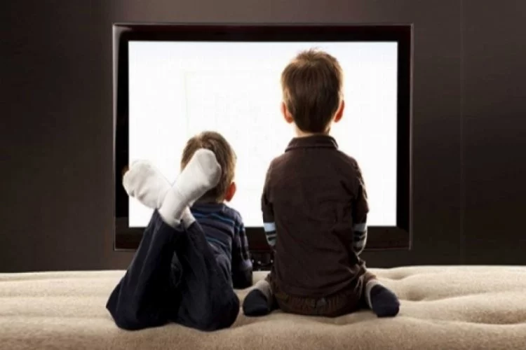 "Ekran bağımlılığı çocukları iletişimden uzaklaştırıyor"