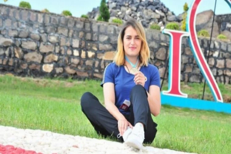 Esra Yıldız: Fenerbahçe çatısı altında olmak mutlu ediyor