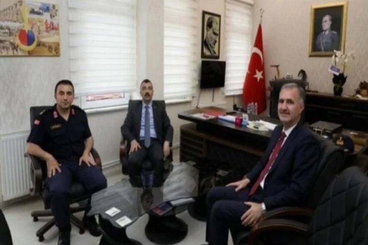 Bursa Kaymakam'ı ve Belediye Başkanı'ndan Jandarma Komutanı Maden'e ziyaret