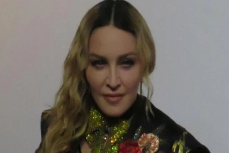 Madonna'ya senarist dayanmıyor