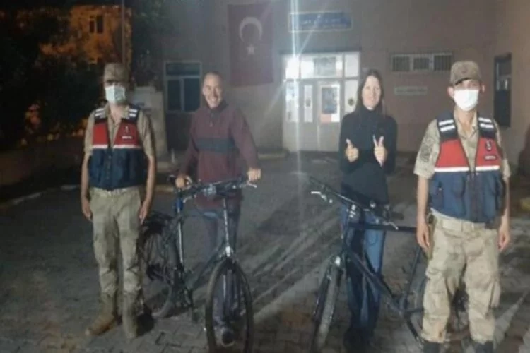 Türkiye turuna çıkan İsviçreli turistler hayatının şokunu yaşadı! Jandarma...