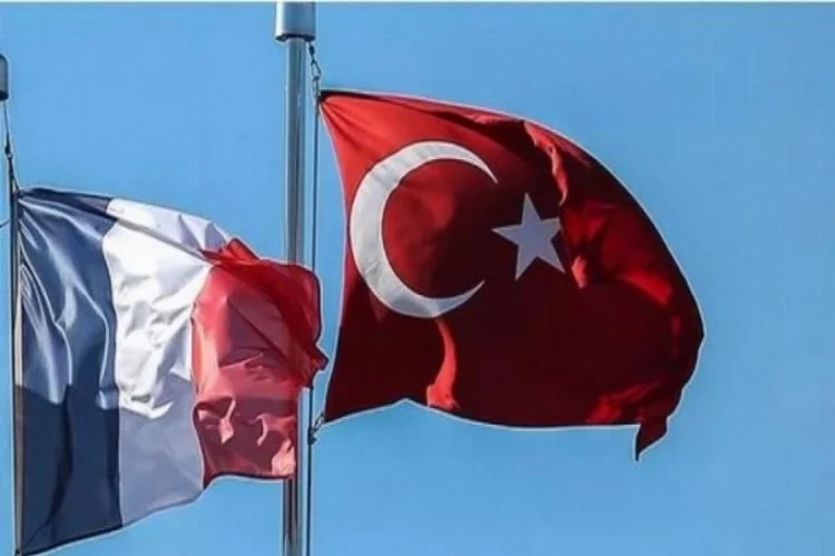 'Türkiye'den Fransa'ya seyahat edecek yolcuların karantina şartı kaldırıldı'